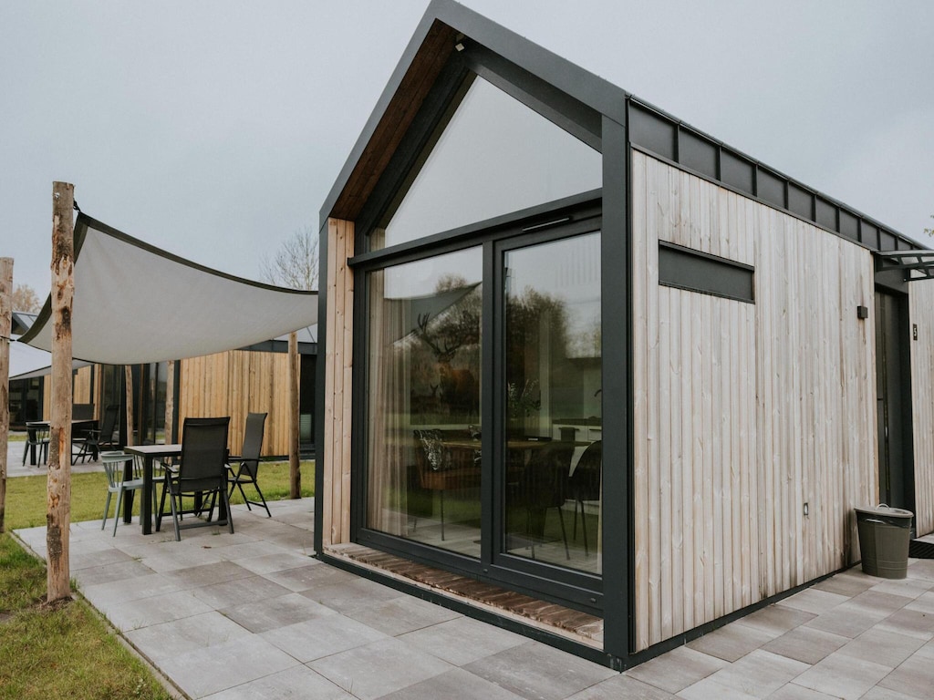 Charmante Tiny House met terras.