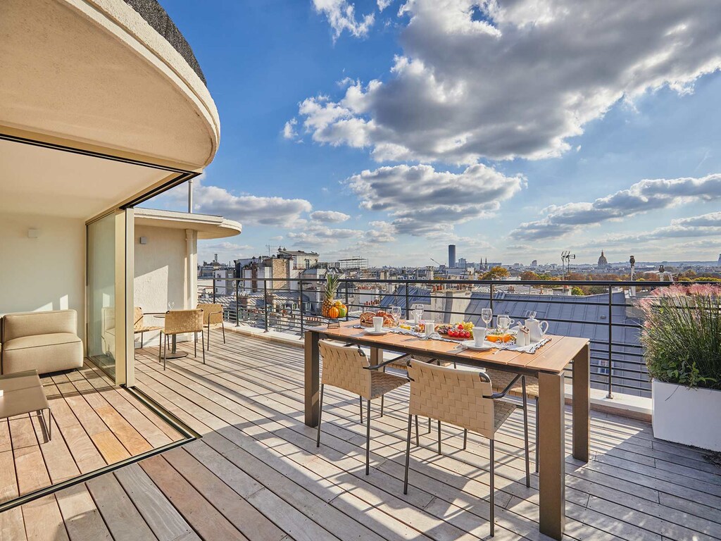 Penthouse met uitzicht op de Eiffeltoren-Faubourg