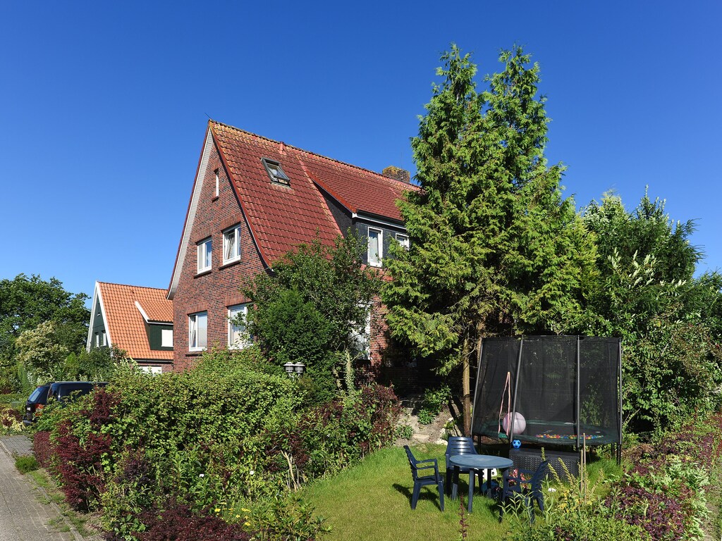 Apt op slechts 300 m van het strand in Bensersiel