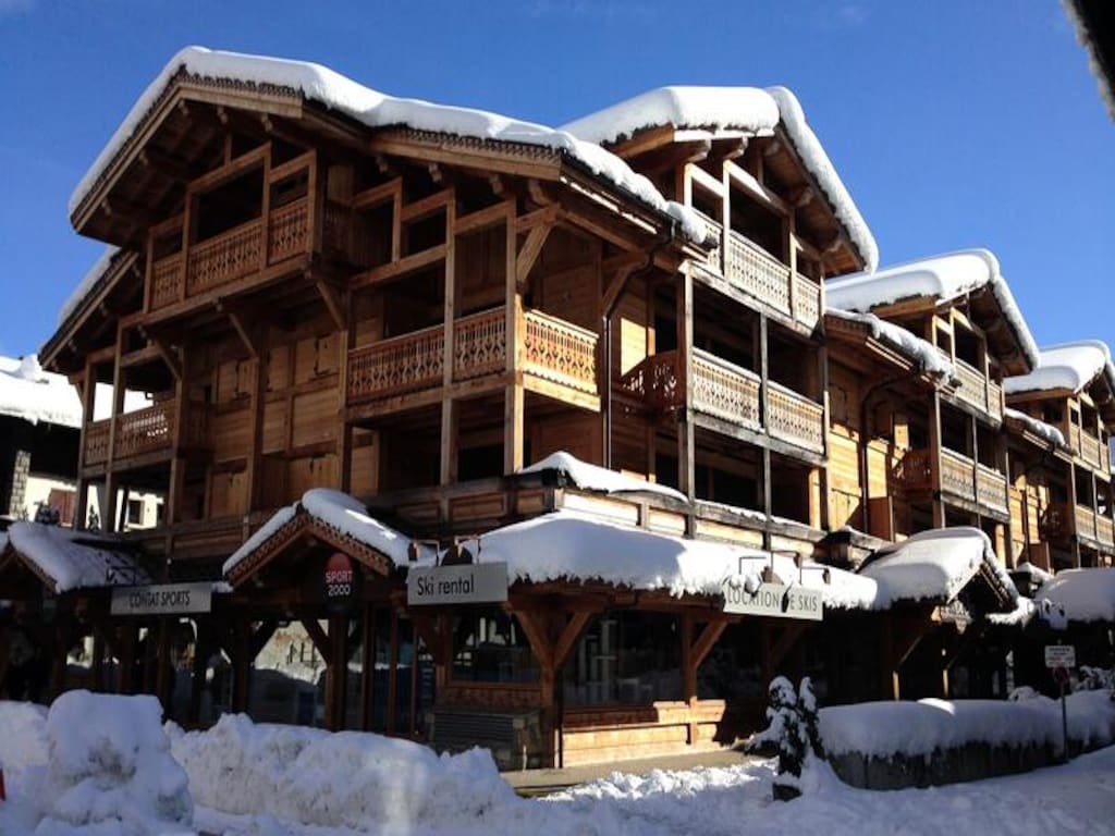 Zeer licht appartement, mooie volumes, hoge standing