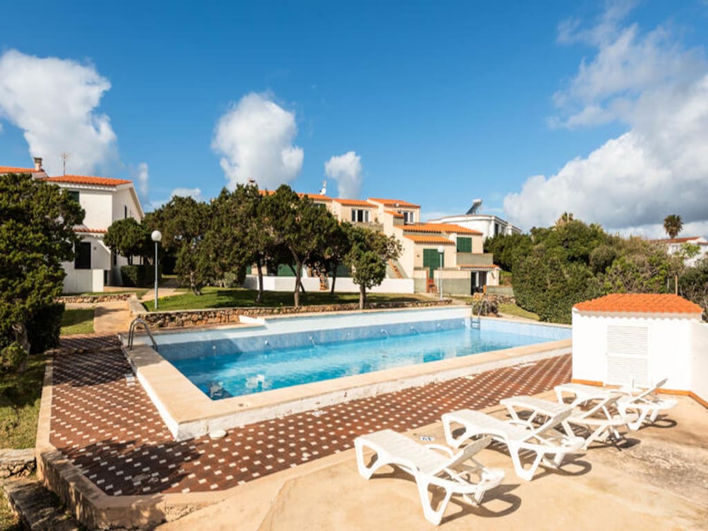 Apartment in Cala'n Forcat mit Pools