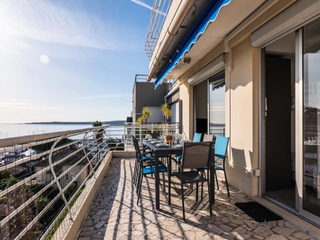 Appartement in Cannes met terras met uitzicht op zee