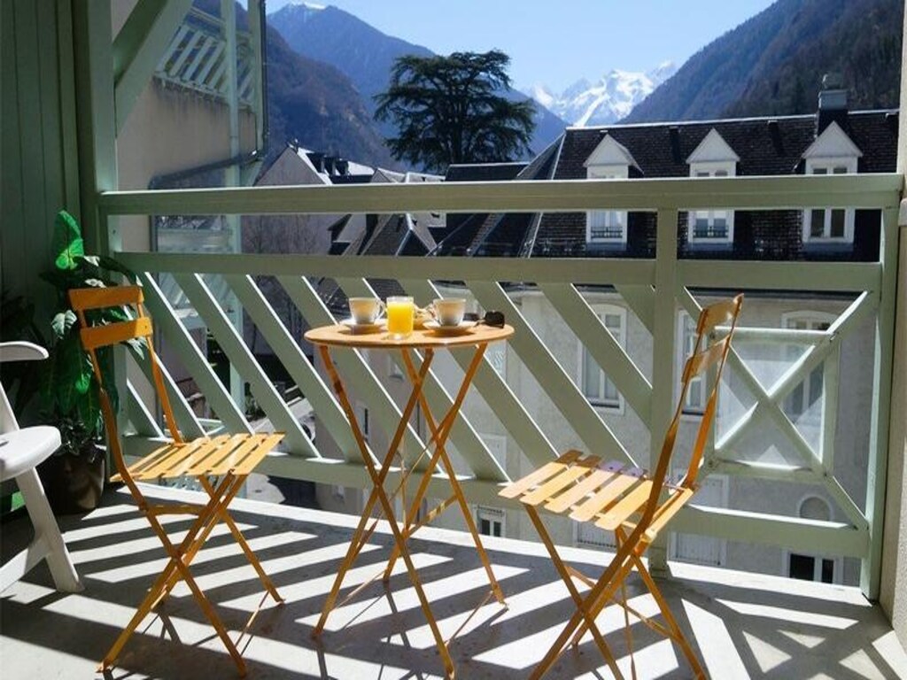 Appartement in Luchon bij Thermen