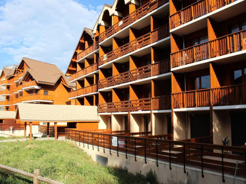 Appartement in La Joue du Loup vlakbij de skipistes