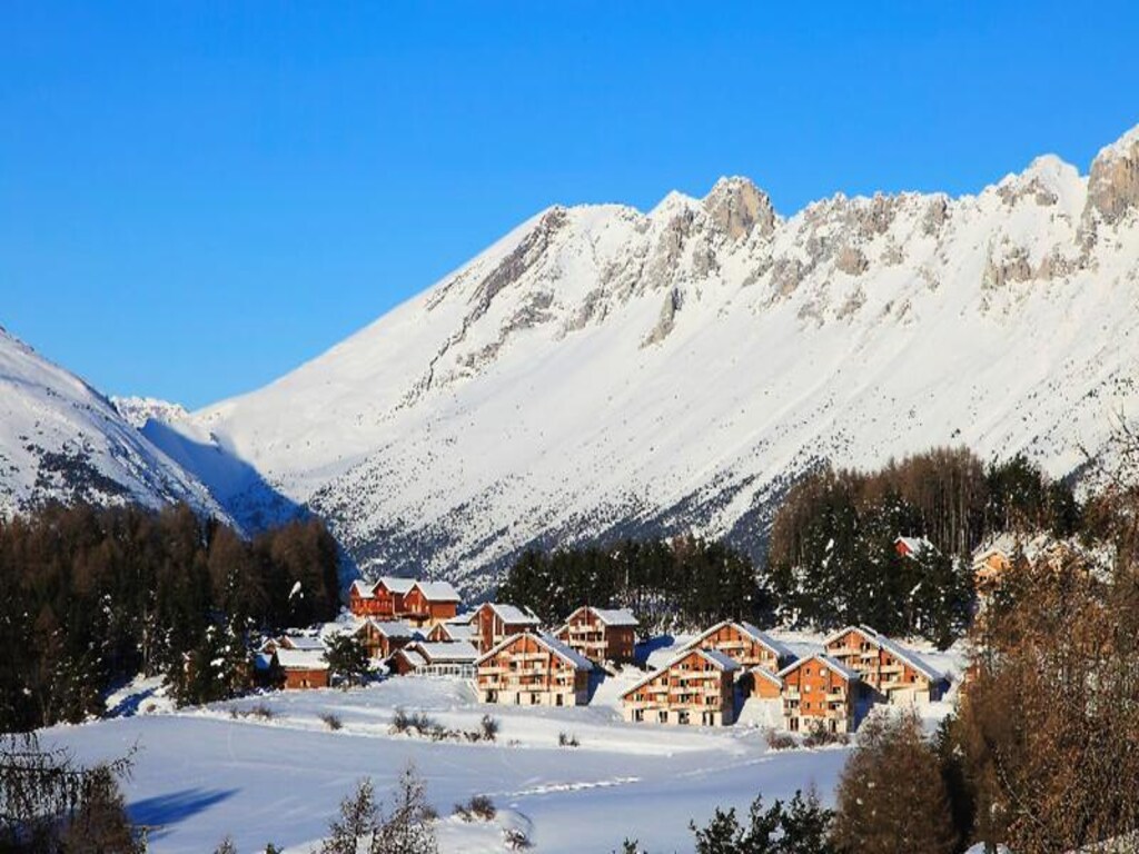 Appartement vlakbij Ferrand met uitzicht op de bergen