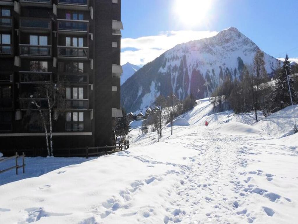 Appartement in Vostok met ski-in/ski-out
