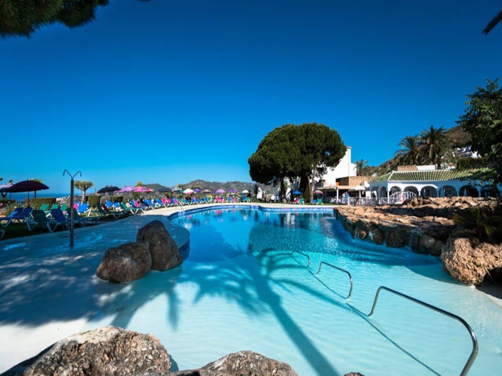 Appartement in Nerja met toegang tot spa en zwembad