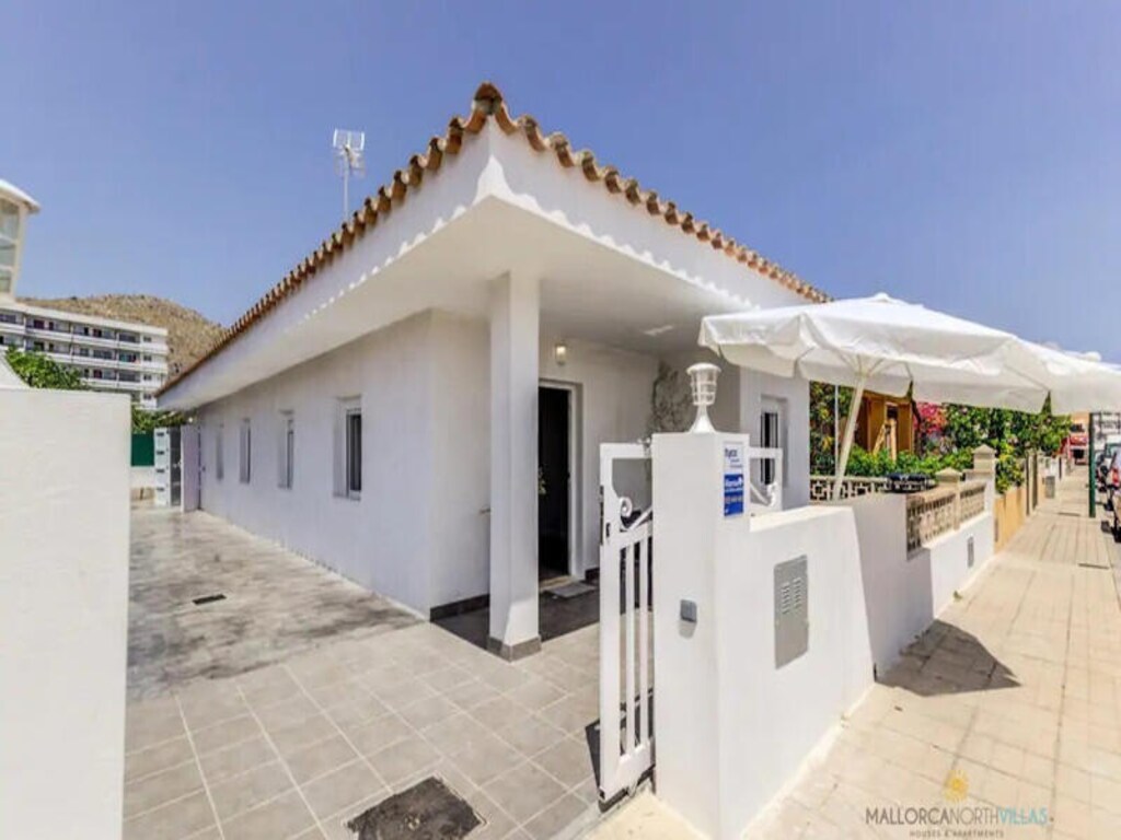 Villa in Puerto de Alcudia met privézwembad