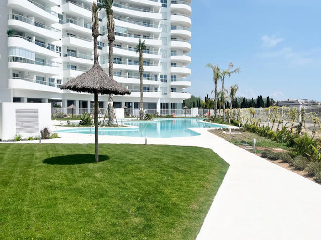 Wohnung in Canet mit Pool & Strand