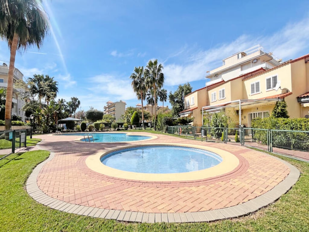 Appartement in Canet met gedeeld zwembad