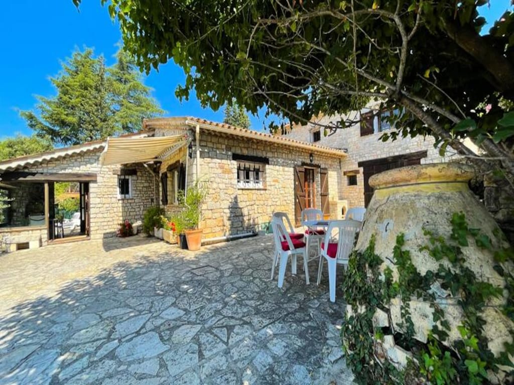 Huis in Peymeinade met prachtig uitzicht