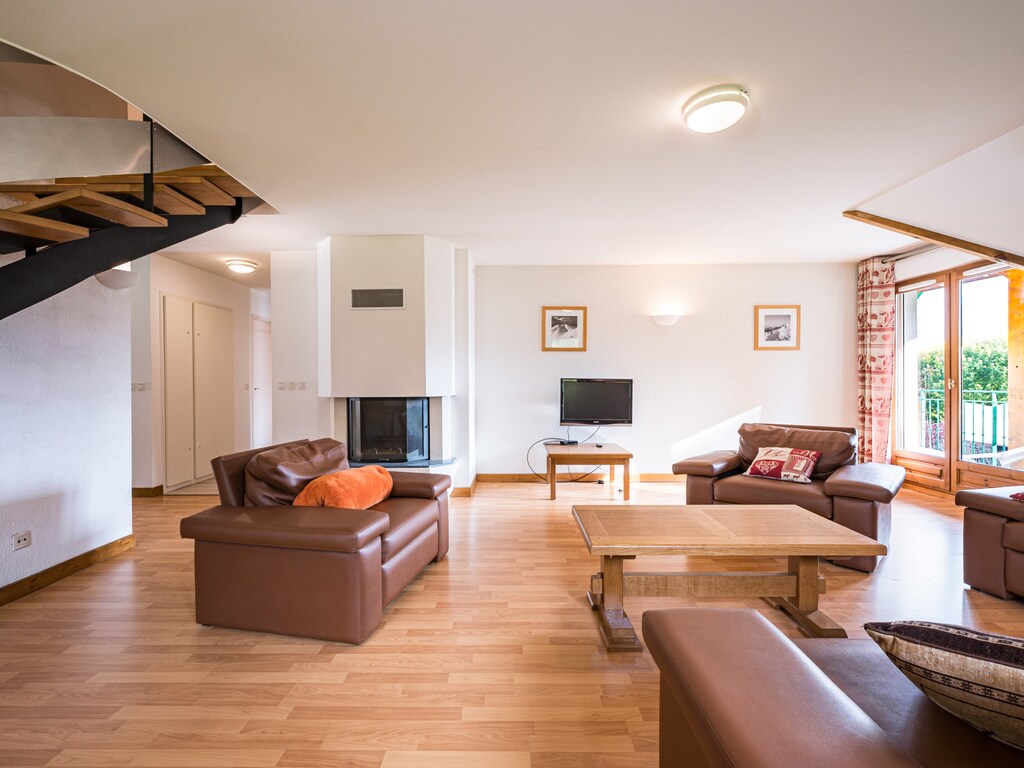 Lichte gezinsappartement met balkon