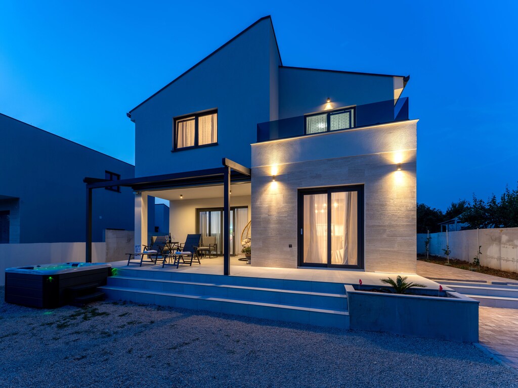 Moderne familievilla in Biograd