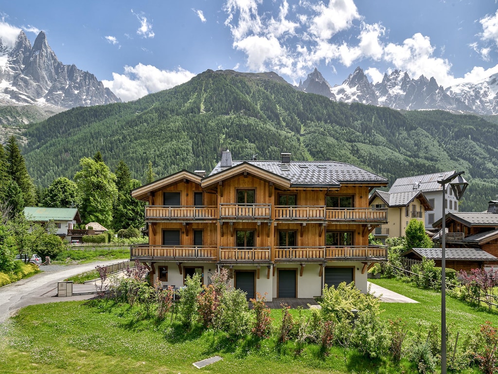 Moderne alpenparadijs met uitzicht