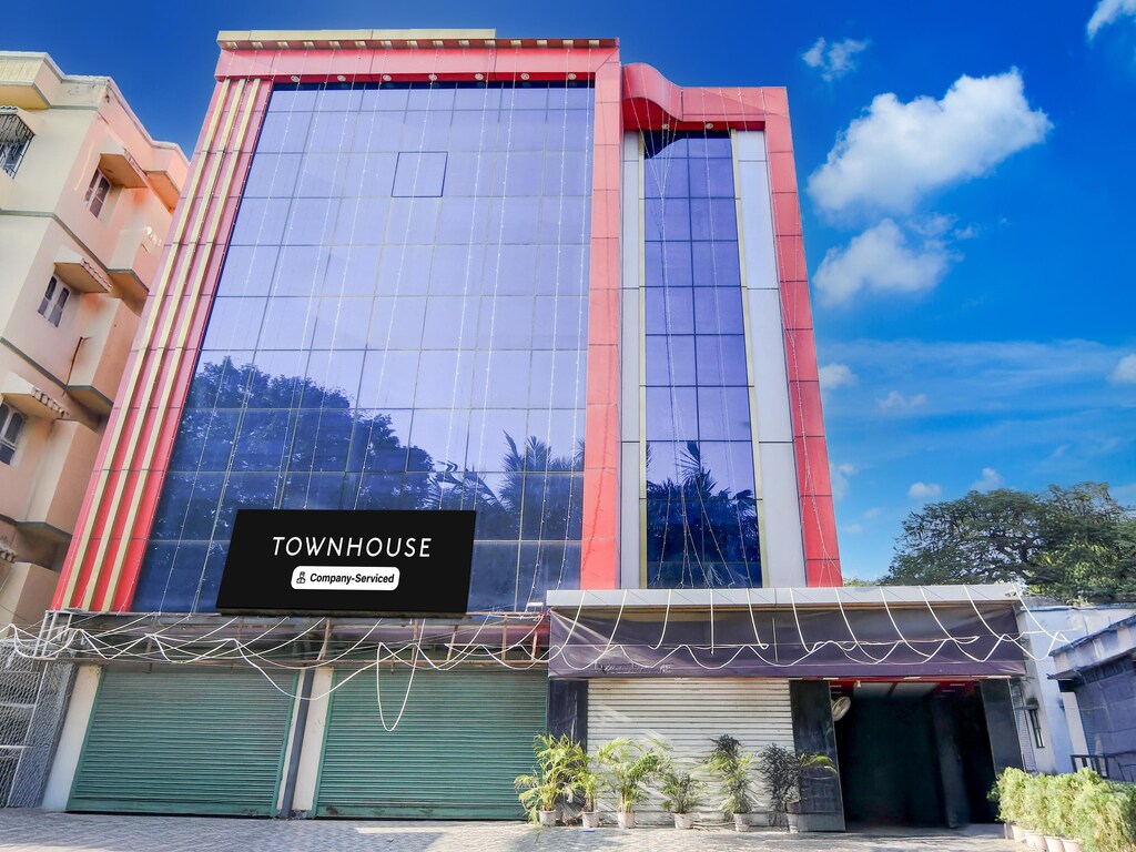 Townhouse Lake Town Clock Tower