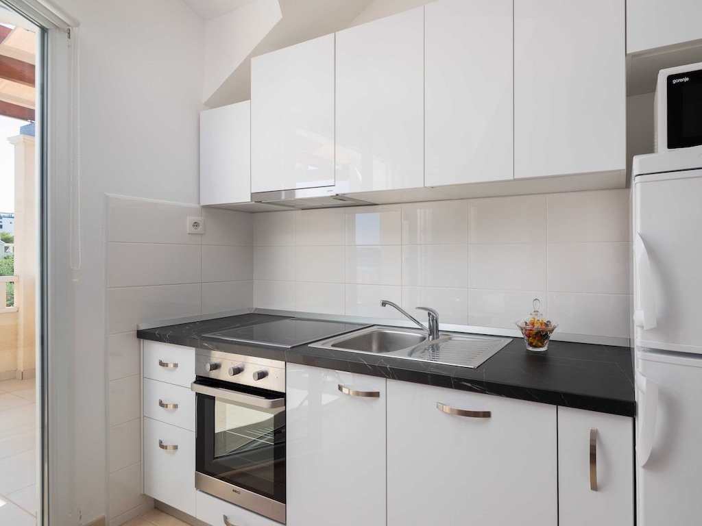 Apartment Bella Vista - Three Bedroom Apartment with Terrace  and Sea View(A6)