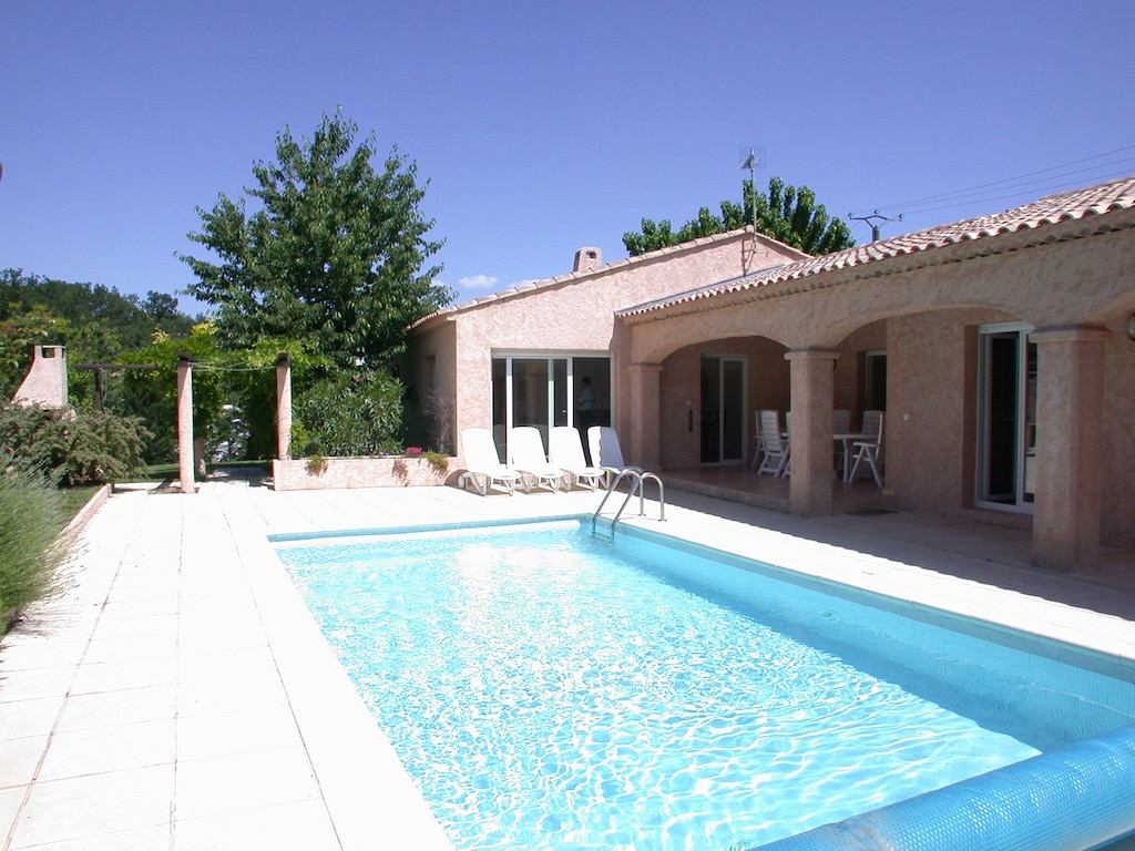 Villa in Provence met Zwembad en Tuin