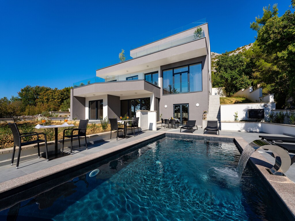 Villa in Starigrad met privé wellnesscentrum