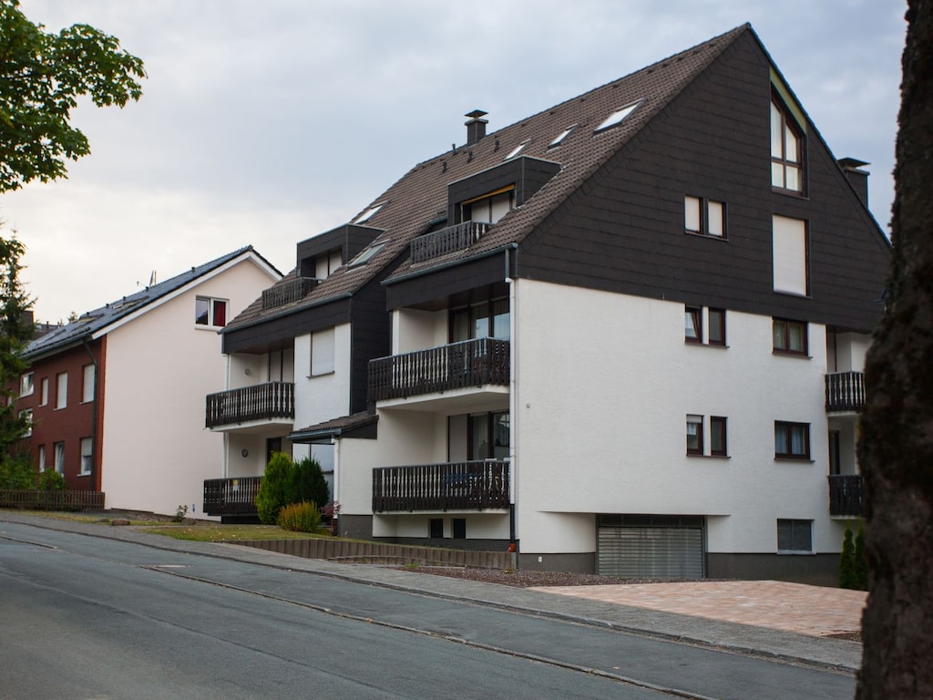 Kompakt, gepflegte Unterkunft mit Balkon