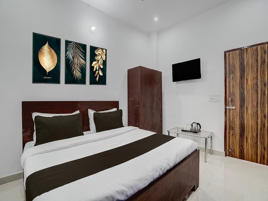 Hotel O SGT University Road