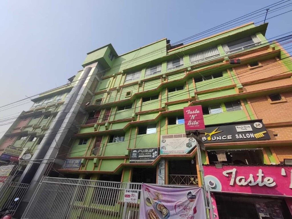 Busstation Hotel O Shakuntala Park