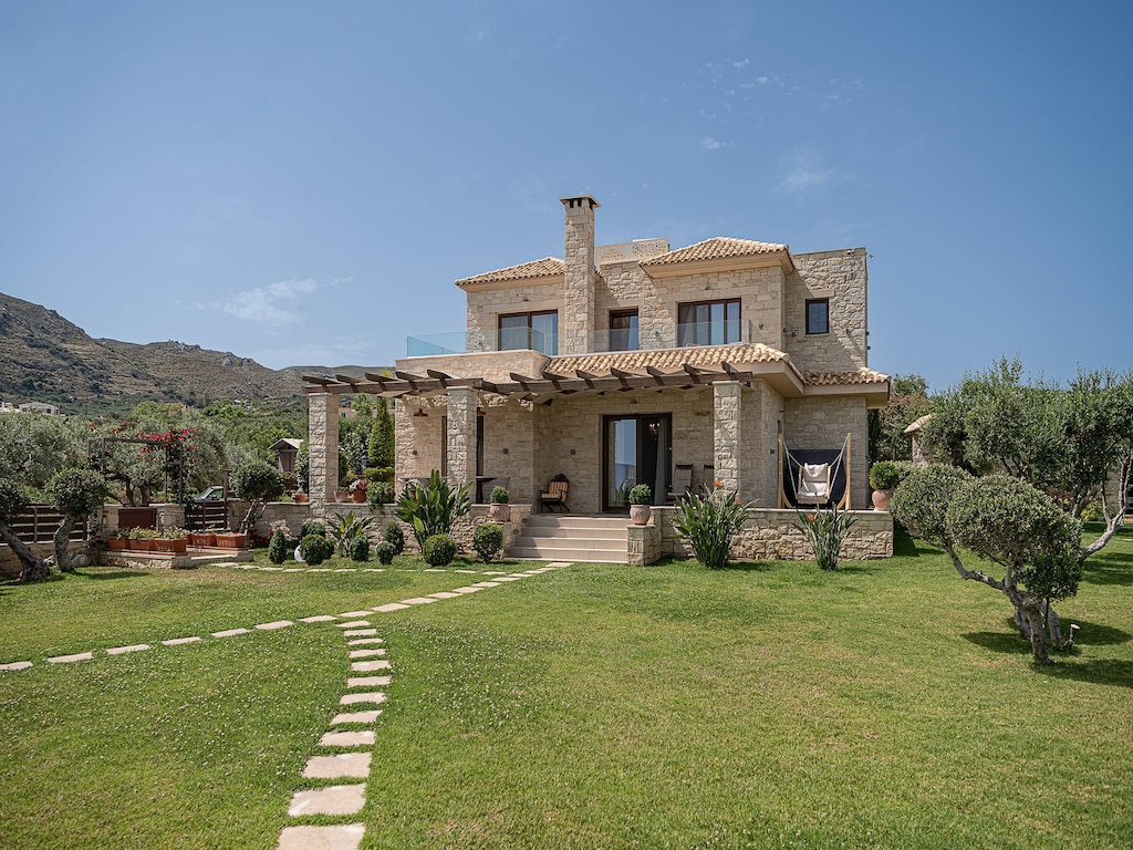 Luxe villa met zeezicht in Chania