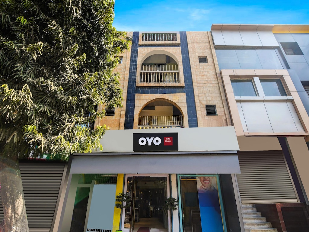 Hotel O Bidhan Market Siliguri