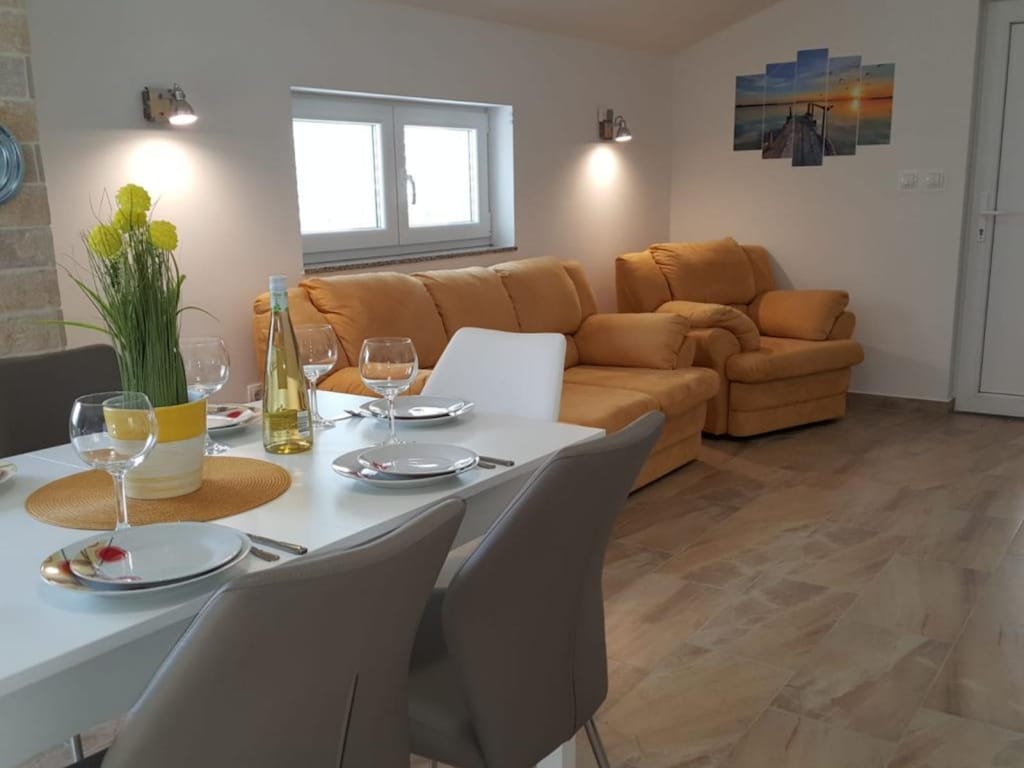 Apartments Tomislav - Two Bedroom Apartment with Terrace and Sea View