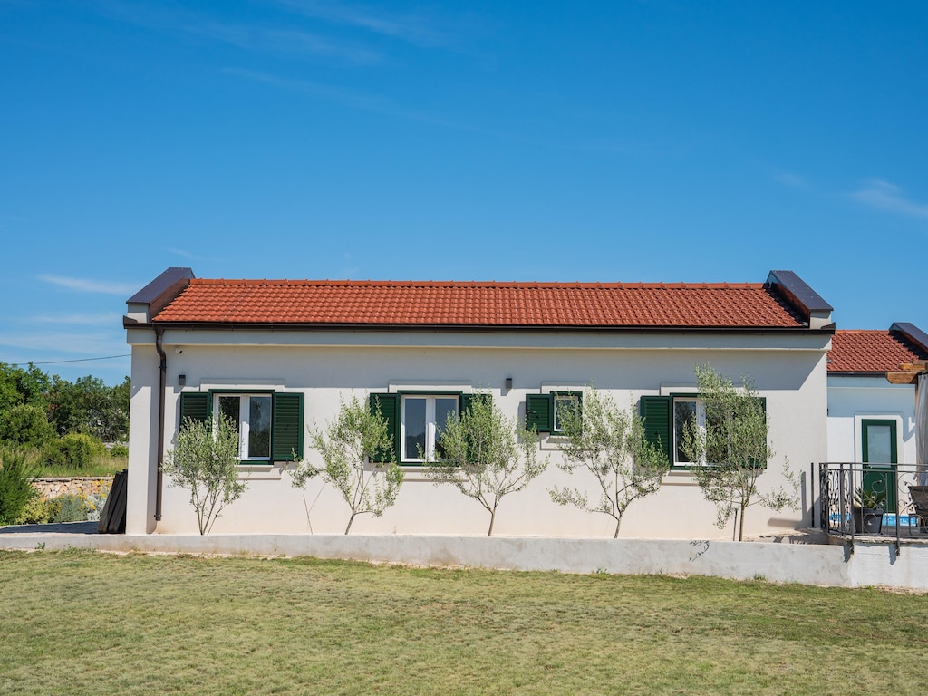 Stijlvolle villa in Lovreč met sauna voor 10 personen