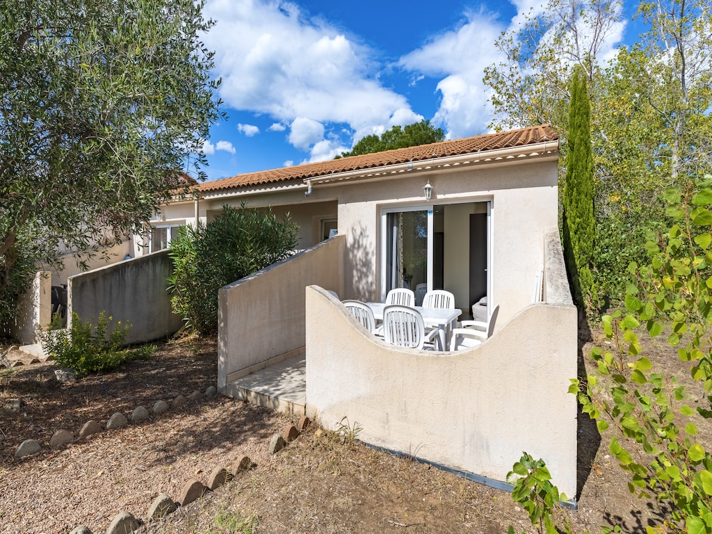 Wonen aan de kust en in de tuin op Corsica
