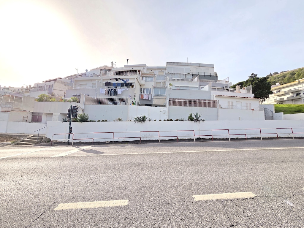Sesimbra-appartement met terras aan zee