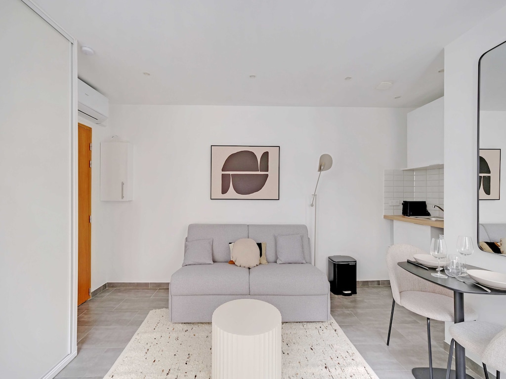 Charmante studio - AC- 2P- Sentier