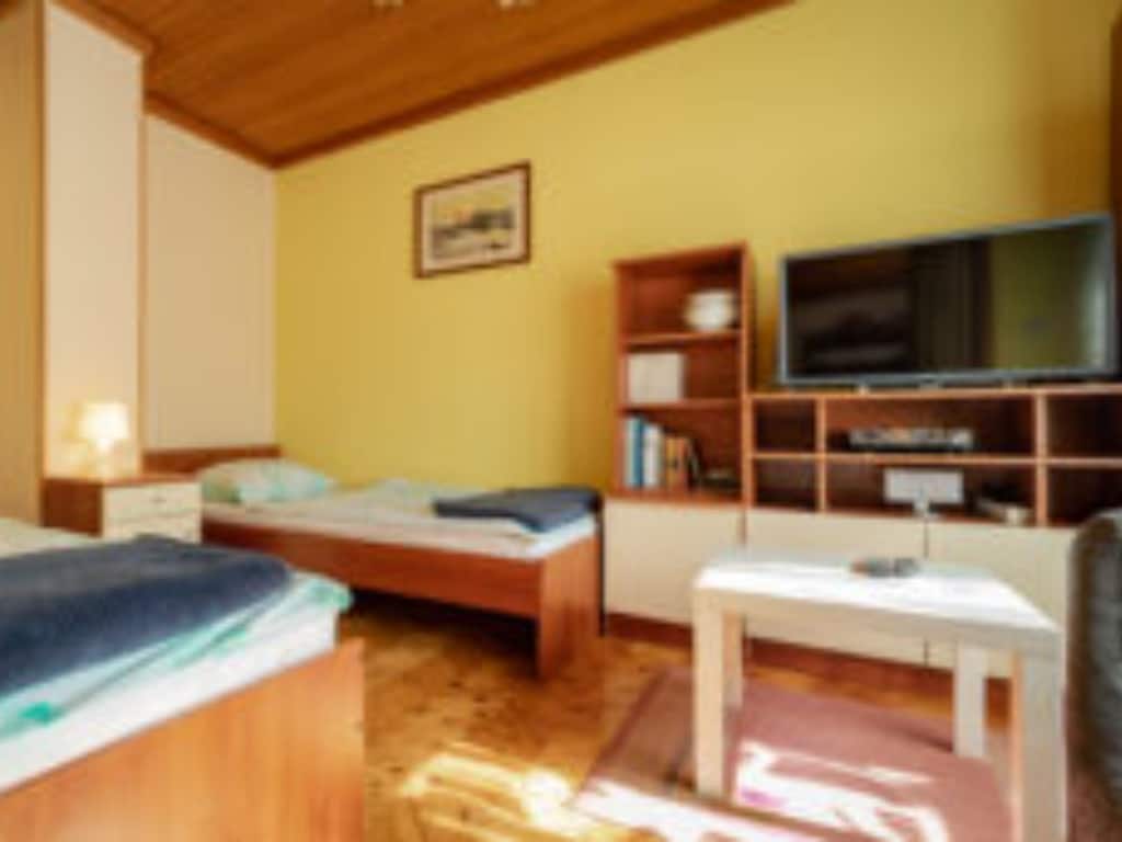 Holiday House Briški - One Bedroom House With Terrace