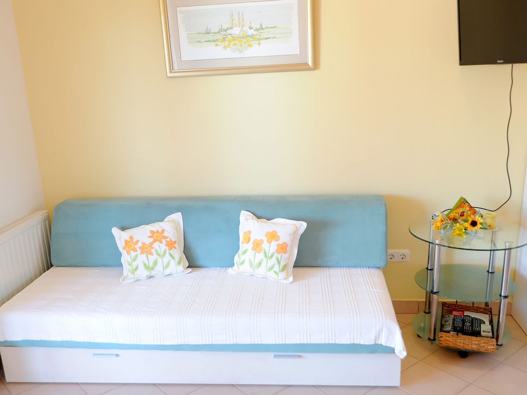 Apartments Jurić - One Bedroom Apartment With Terrace (Zeleni)