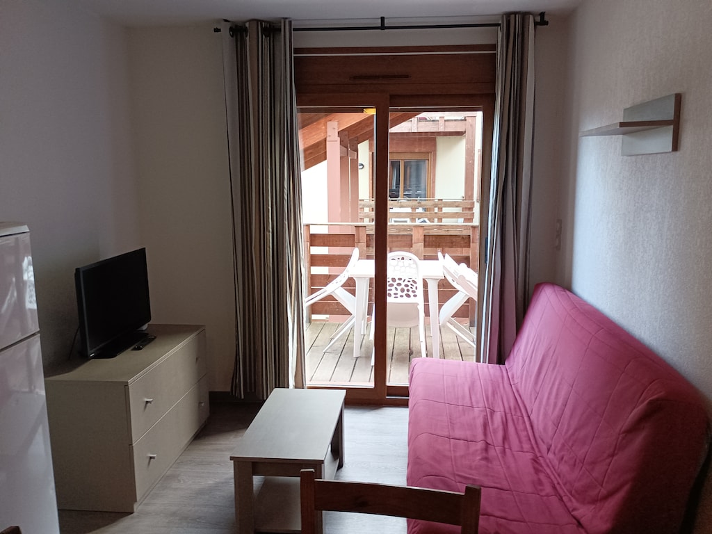 Ski-appartement met zwembad en parkeergelegenheid