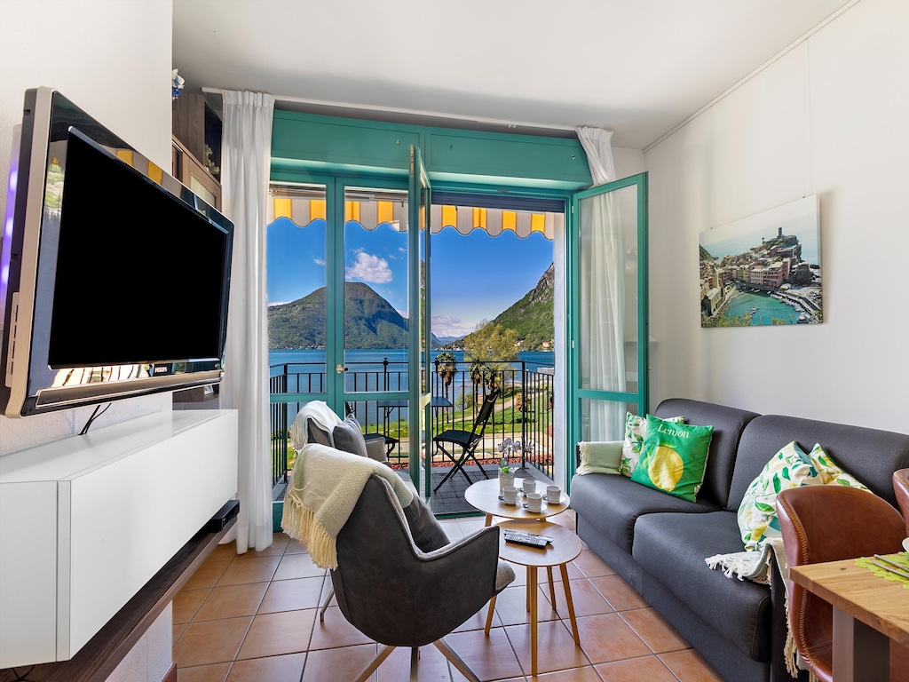 Appartement met uitzicht op het meer van Lugano.