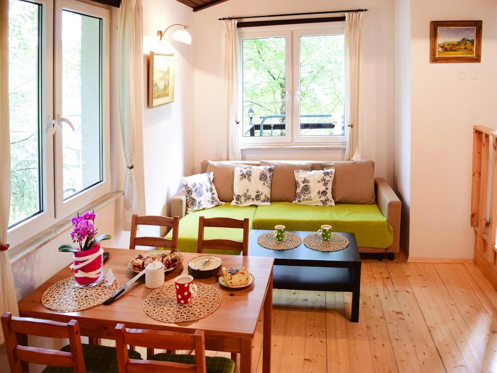 Vakantiehuis aan het meer met eigen tuin.