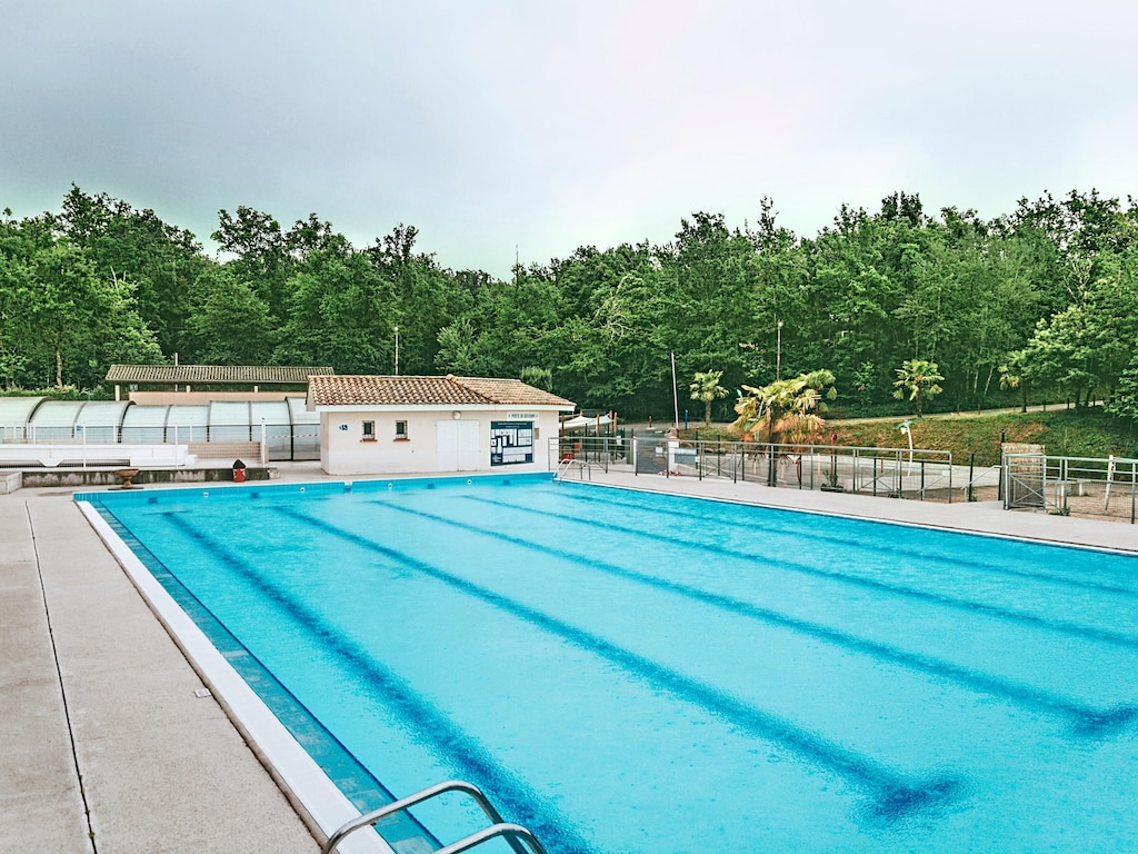 Ferienhaus mit beheiztem Pool in Monclar