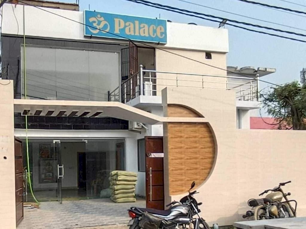 Hotel O Ayodhya Dham Bus Terminal