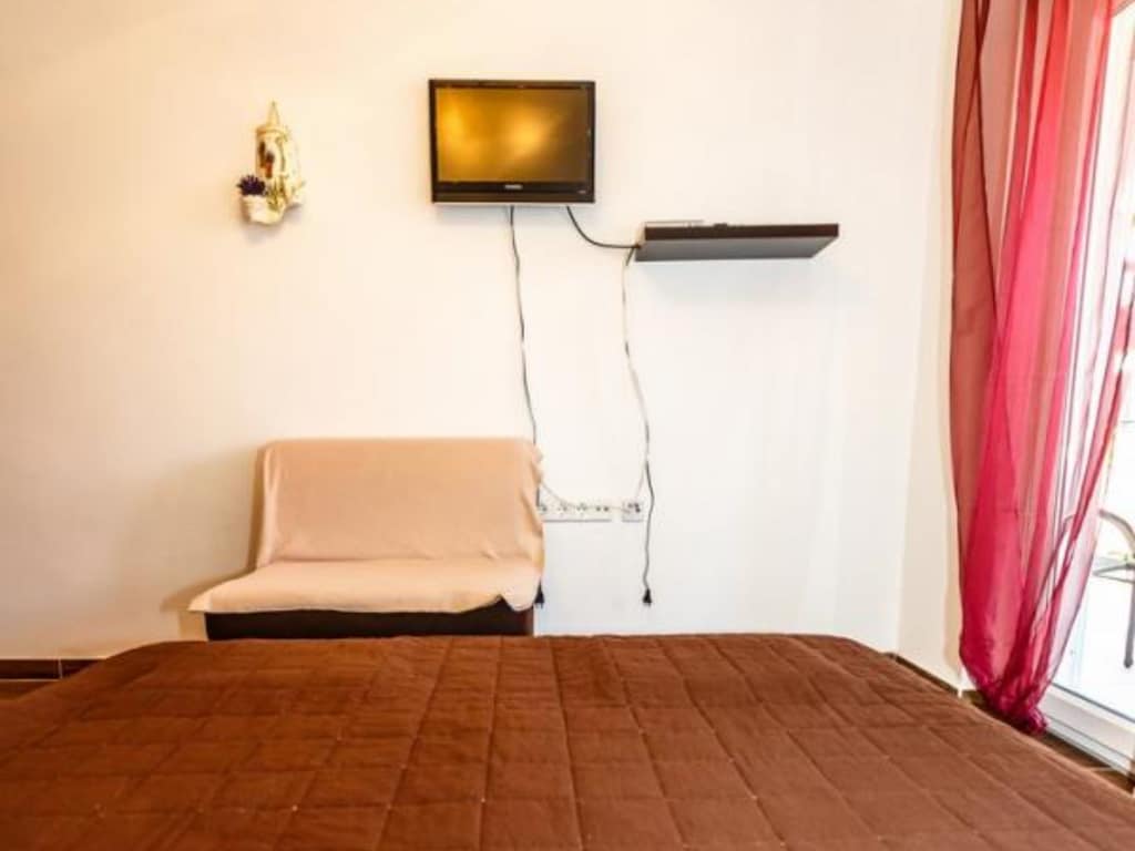 Family Apartmani Sara Malinska - Double Room S2 53049