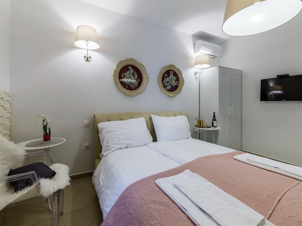 Pula Garden Apartments with Shared Pool - Double Room