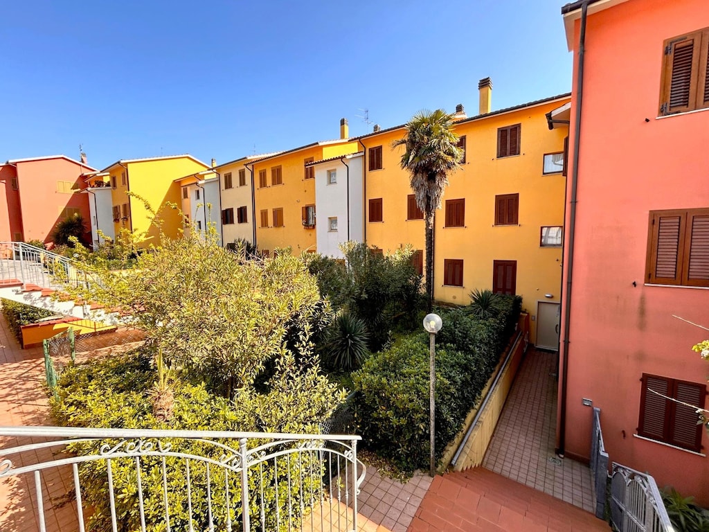 Appartement met balkon en parkeerplaats