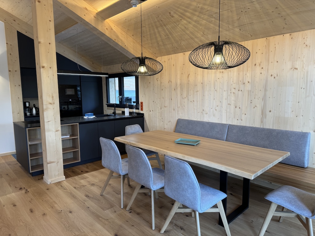 Luxe chalet met sauna en bubbelbad.