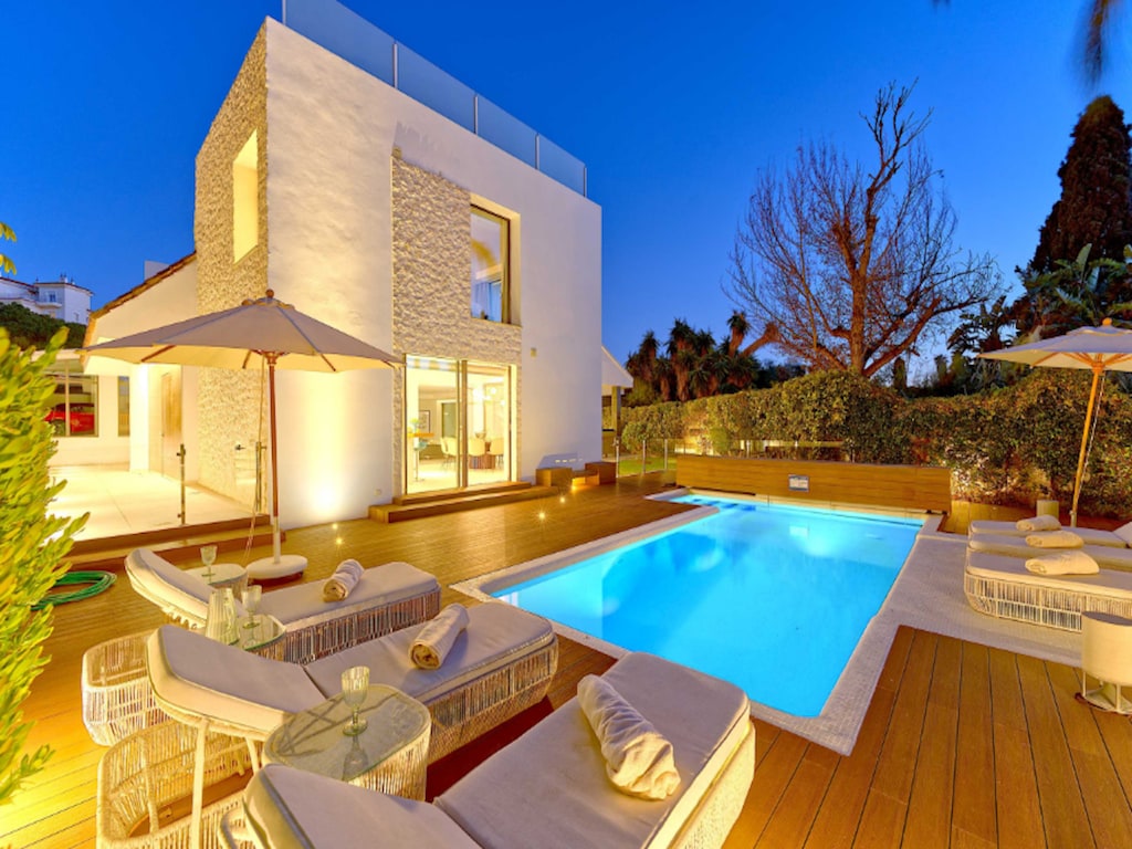 Ruime villa voor 12 personen in Puerto Banús