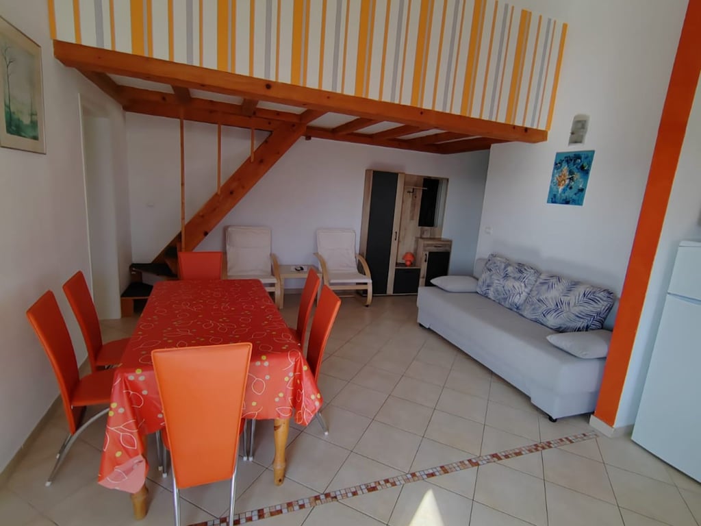 Villa Horizont - Four Bedroom Villa with Sea View