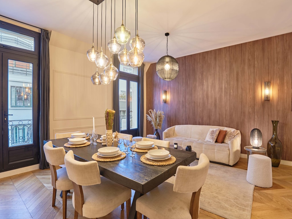 Schitterend appartement met terras aan de Champs-Élysées
