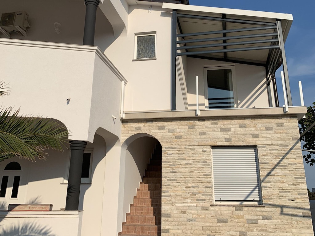 Studio Apartment Vir 2
