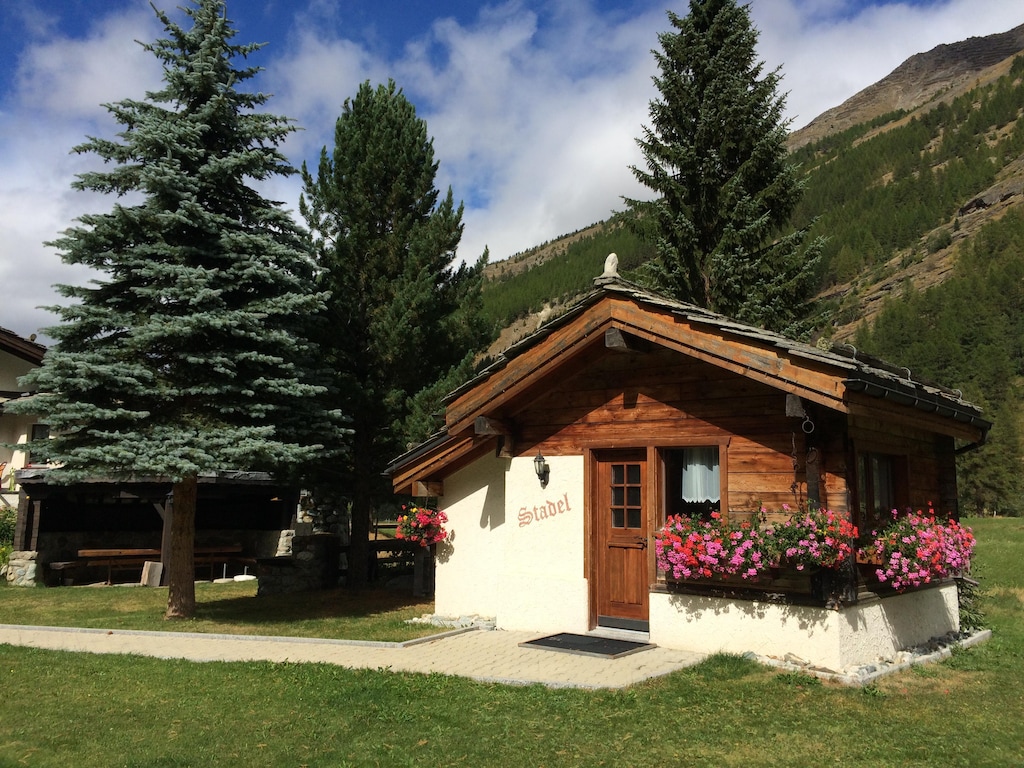 Chalet in Saas Grund midden in de bergen