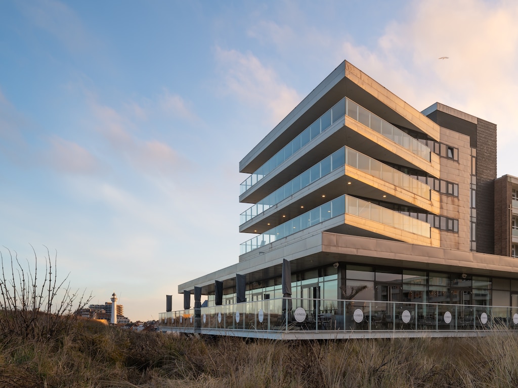 Luxuriöses Apartment mit Meerblick für 4 Personen