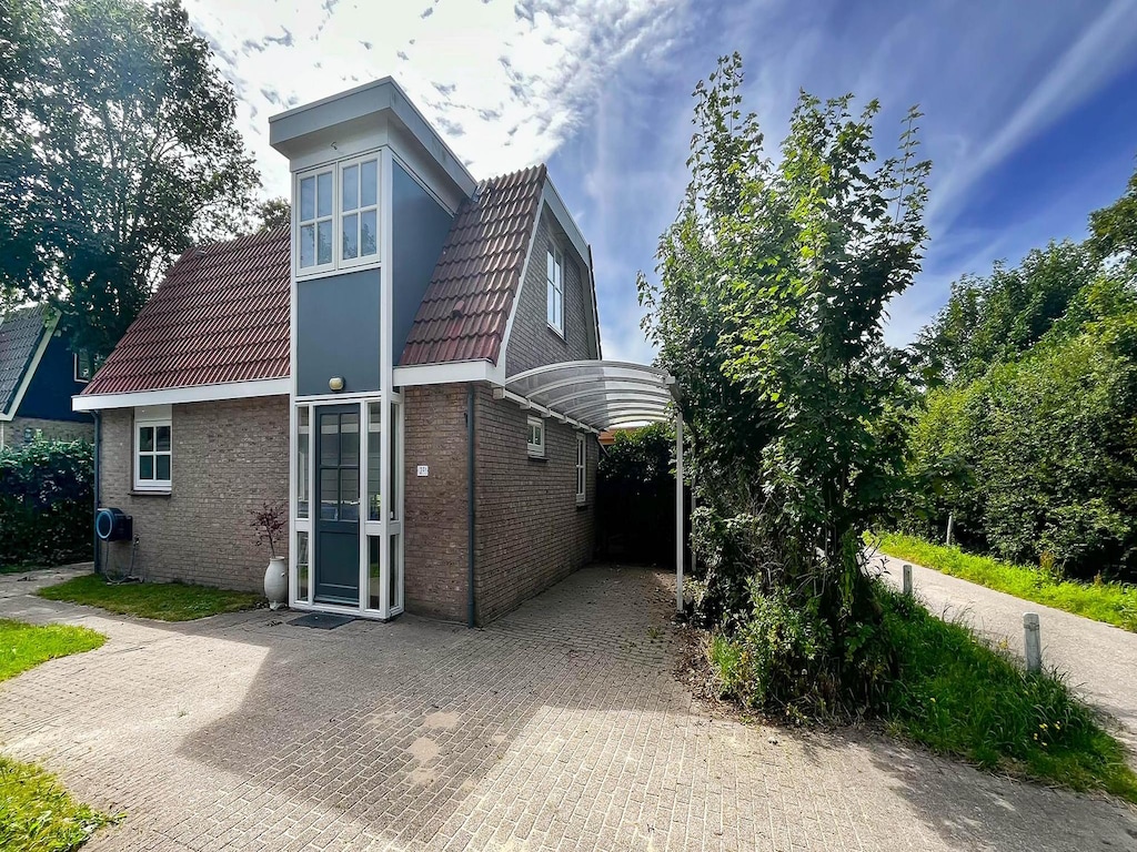 Modernes, freistehendes Ferienhaus mit sonnigem Garten und freiem Dünenblick, ruhig gelegen in Egmond aan den Hoef, für bis zu 6 Personen.